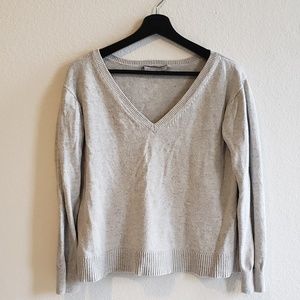 Everlane Soft Cotton v-neck